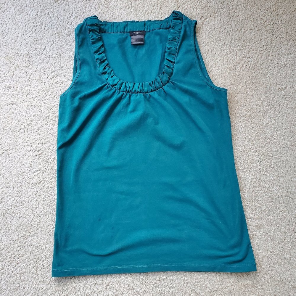 Ann Taylor Tank, Satin neckline, Size M, EUC